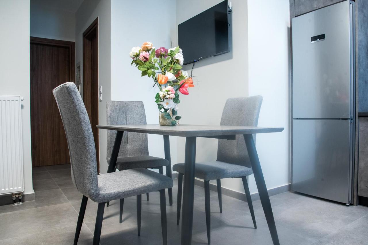 Poly S Home Ioannina Eksteriør billede